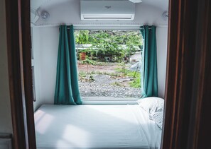 Habitatge mòbil Comfort, vistes al jardí | 1 dormitori i wifi gratuïta