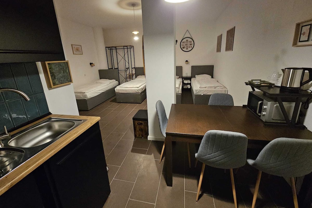 Studio, Plusieurs lits, cuisine | 1 chambre, bureau, espace de travail pour ordinateurs portables