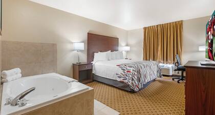 Red Roof Inn Charlestown