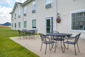Property amenity - Red Roof Inn Charlestown (Charlestown)