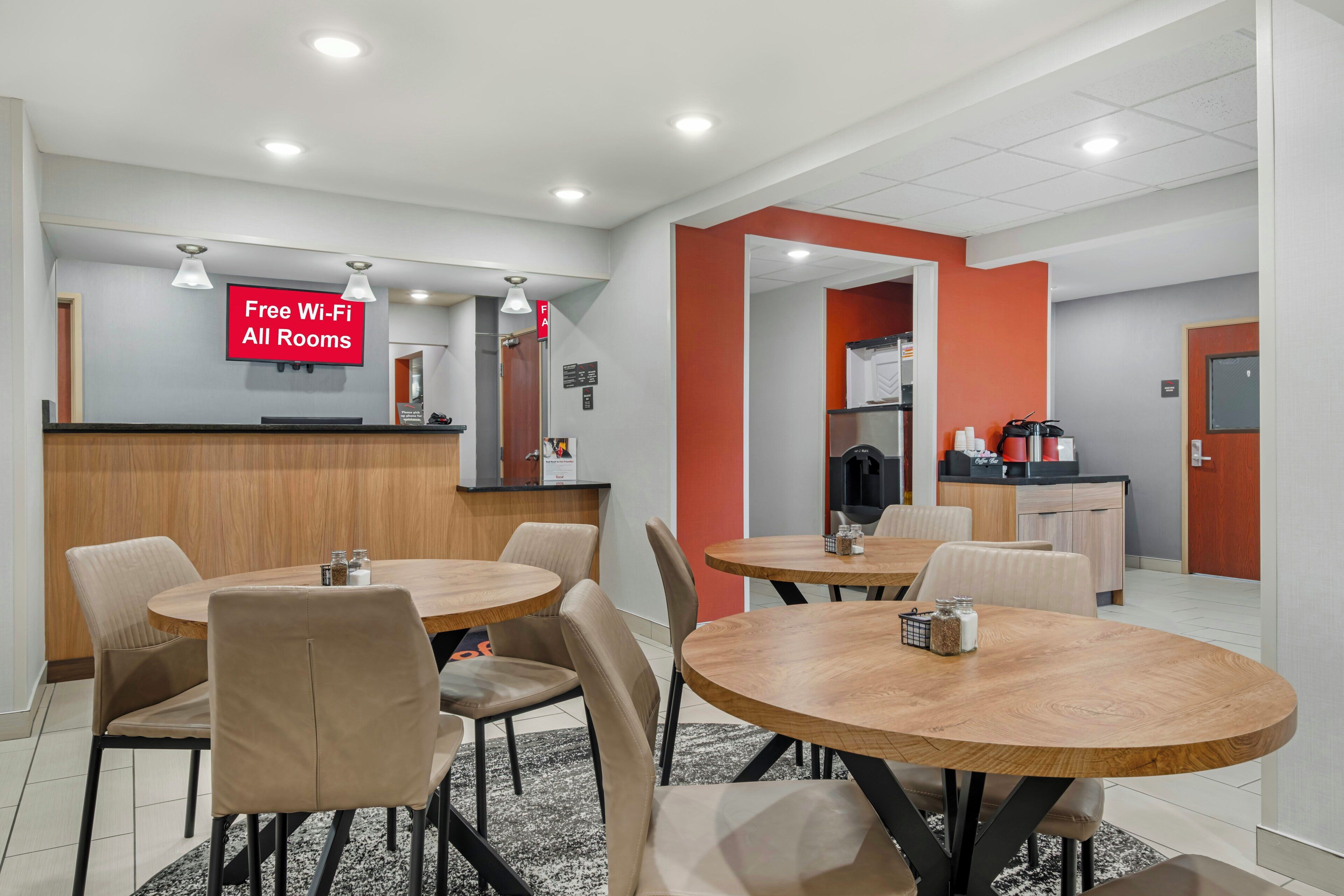Free daily continental breakfast