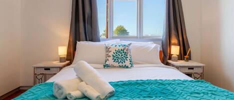 3 bedrooms, iron/ironing board, free WiFi, bed sheets