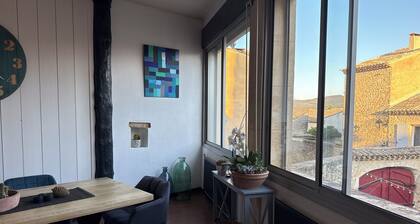 Maison de village aux portes de la Provence, de lâArdĂšche, du Vaucluse & du Gard