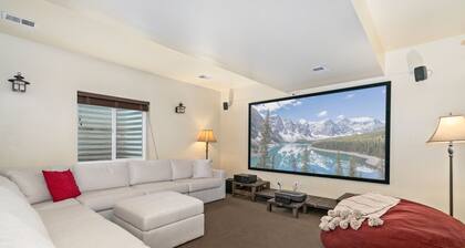 The Fireside Retreat 6 BD, Sauna, Home Theater