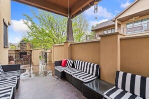 Terrace/patio - The Fireside Retreat 6 BD, Sauna, Home Theater (Greeley)