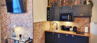Ricky Road Guest House - Premium