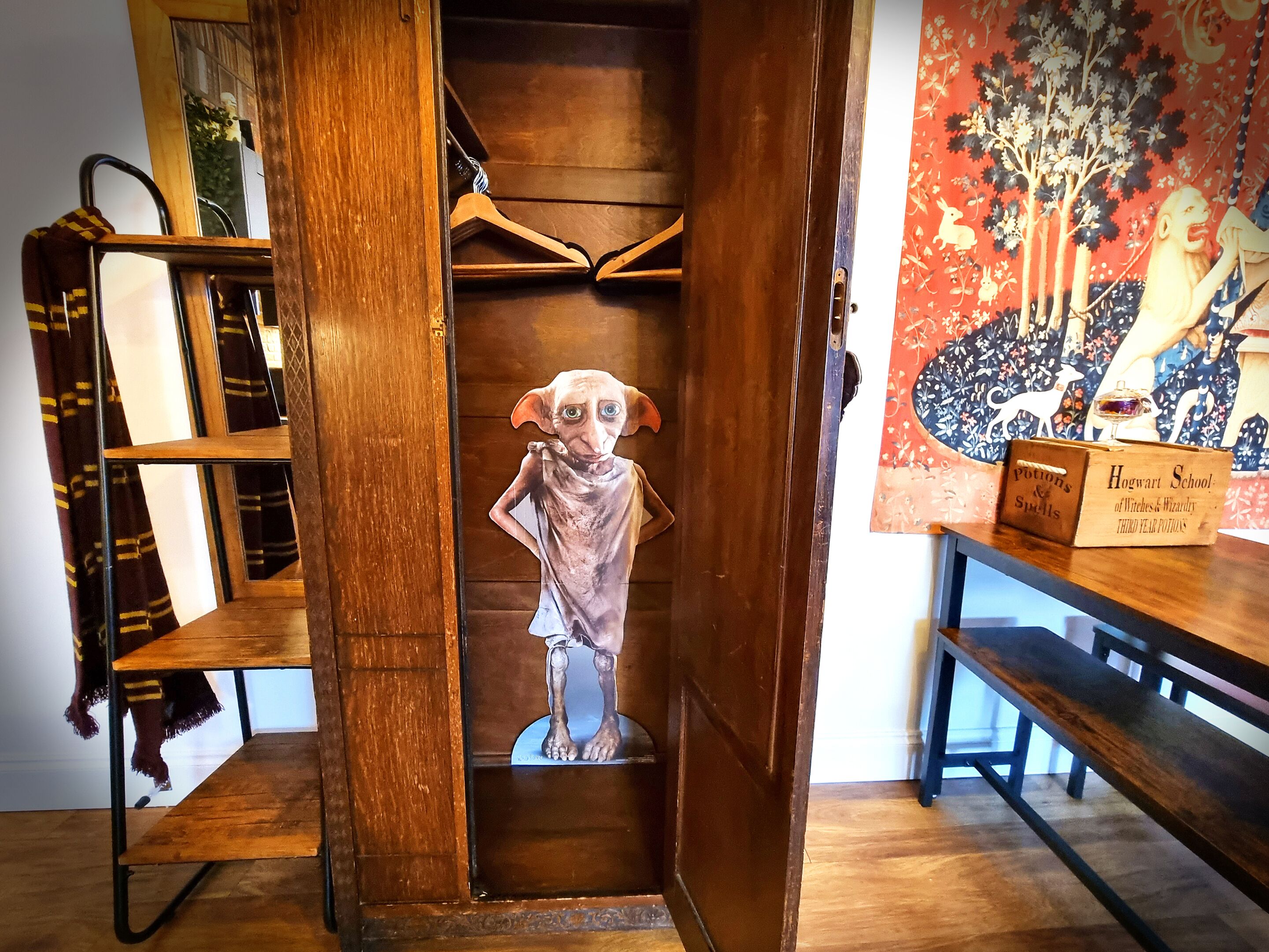 Exclusive-studiolejlighed - eget badeværelse (Wizarding Studio Room) | Skrivebord, strygejern/strygebræt, gratis Wi-Fi, sengetøj