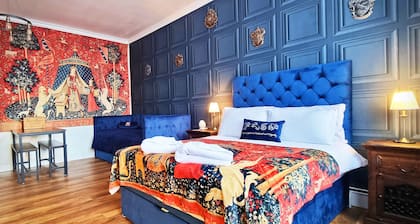 Ricky Road Guest House