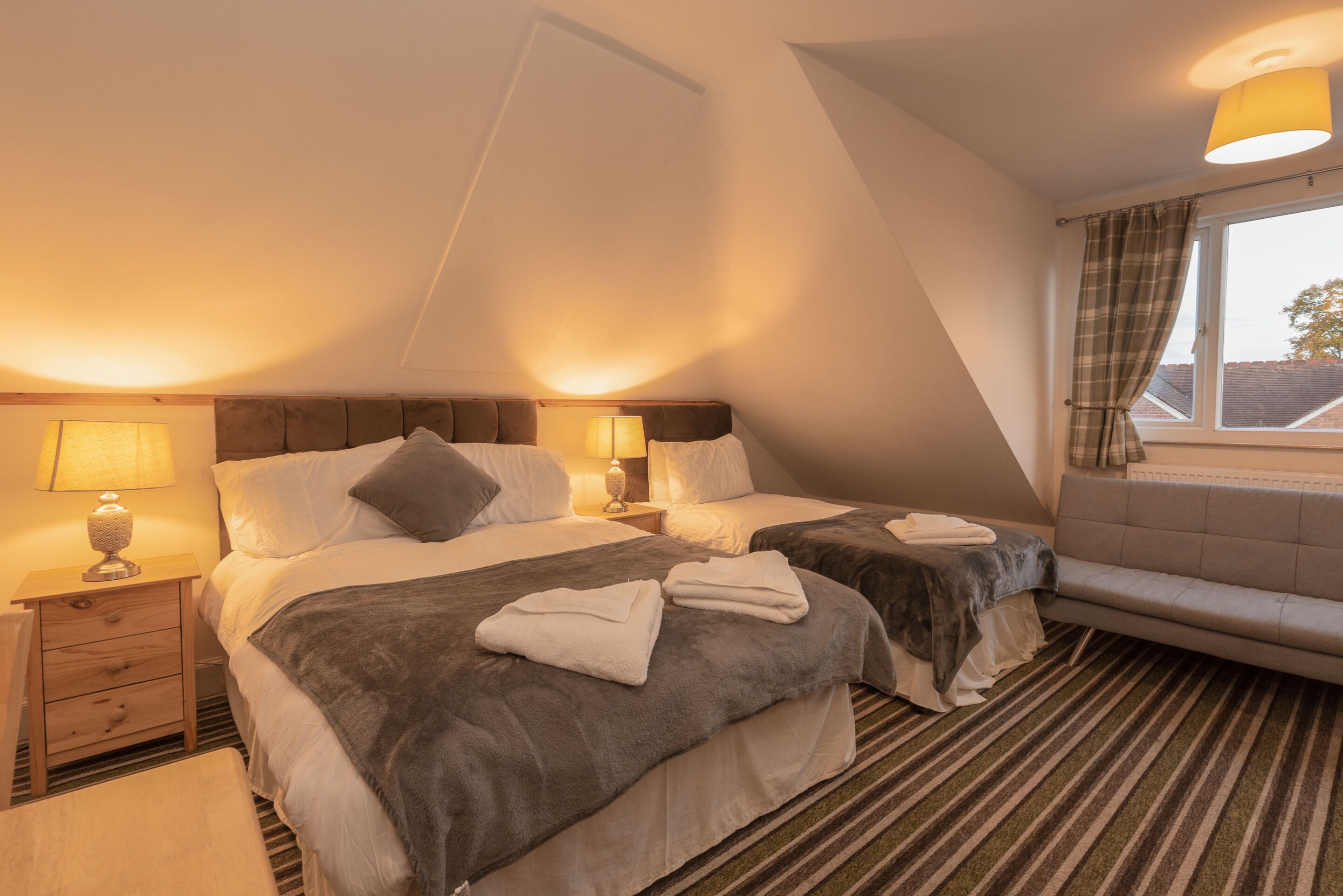 Studio – deluxe, eget bad | Skrivebord, strykejern/-brett, wi-fi (inkludert) og sengetøy