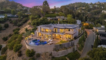 Zorada - Private Hollywood Hills Luxury With Endless Amenities a