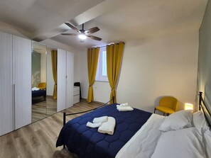 1 slaapkamer, een bureau, gratis wifi, beddengoed