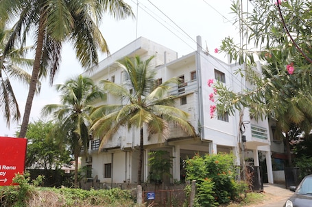 Exterior. SaiRenu Residency