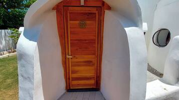 Ferienhütte, Poolblick