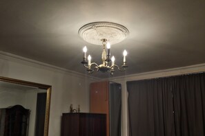 Standard Triple Room, Shared Bathroom | Desk, iron/ironing board, cribs/infant beds, free WiFi - Guest House Ellipse - Whetstone (London)