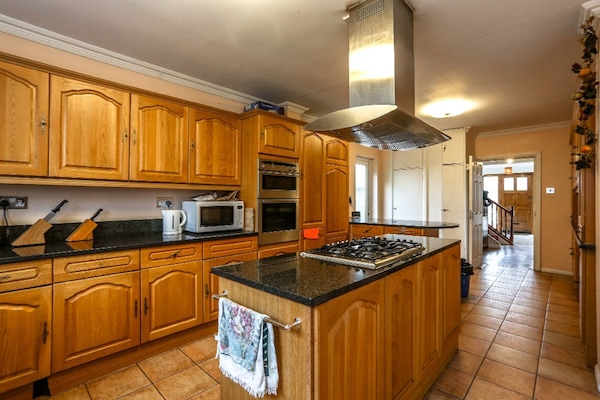 Shared kitchen facilities