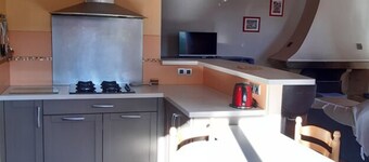 Casa amplia a 80m de la playa, se admiten mascotas, WiFi gratis