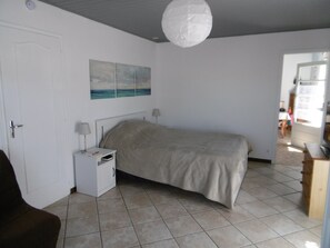 2 bedrooms