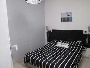 2 bedrooms