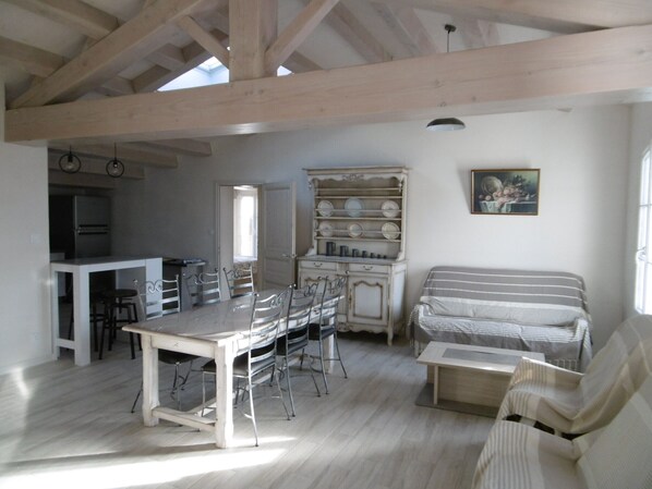 3 bedrooms, WiFi