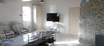 2019 renoviertes Haus in Strandnähe mit privatem Garten