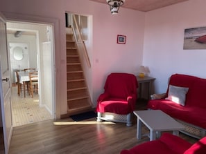 TV - Renovated house near the beach for 5 people in L'Épine (L'Épine)