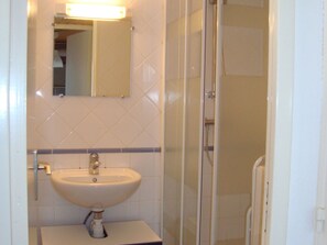 Bathroom - Cozy terraced house, near beach and forest (Barbâtre)