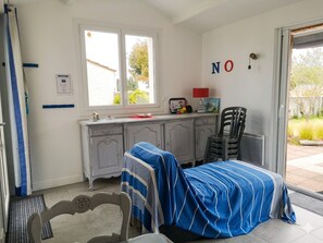 3 bedrooms - Renovated house in Barbâtre, near beach for 6 people, garden and terrace (Barbâtre)