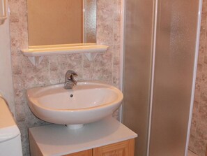 Bathroom - House near dunes, 5 min from beach, Barbâtre (Barbâtre)
