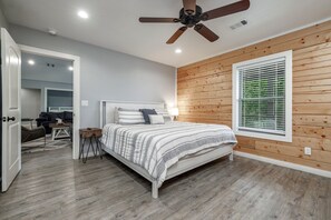 3 chambres, fer et planche à repasser, Wi-Fi gratuit, draps fournis