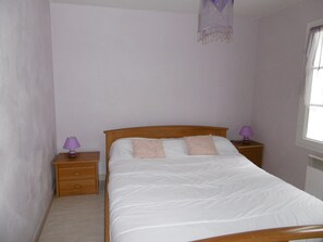 4 bedrooms - Comfortable house for 6, near beach, pets allowed (La Guérinière)