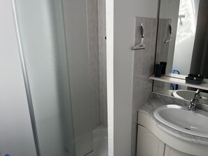 Hair dryer, towels