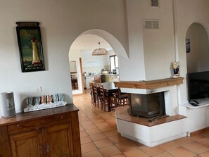 Interior - House for 6 people, near beach, garden & terrace, WiFi, Noirmoutier (Barbâtre)
