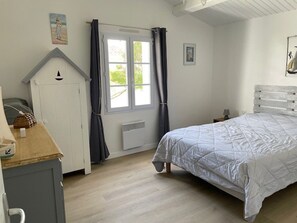 3 bedrooms