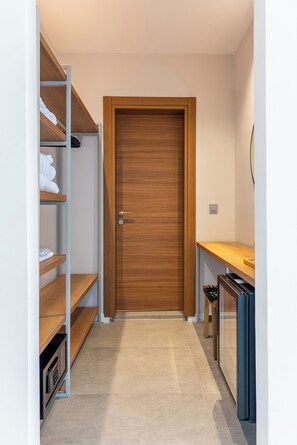 Deluxe Triple Room, Lake View