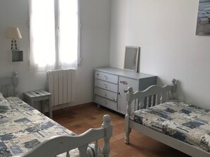2 bedrooms