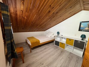 2 bedrooms