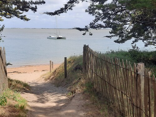 Maisonnet avec Jardin à Barbâtre - 2/4 Personnes, Plage à 400m, Petit Chien Accepté