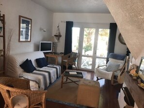 TV - House 100m from beach for 6 people in Noirmoutier (La Guérinière)