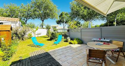 Quiet house in Fouras for 4 people with enclosed garden