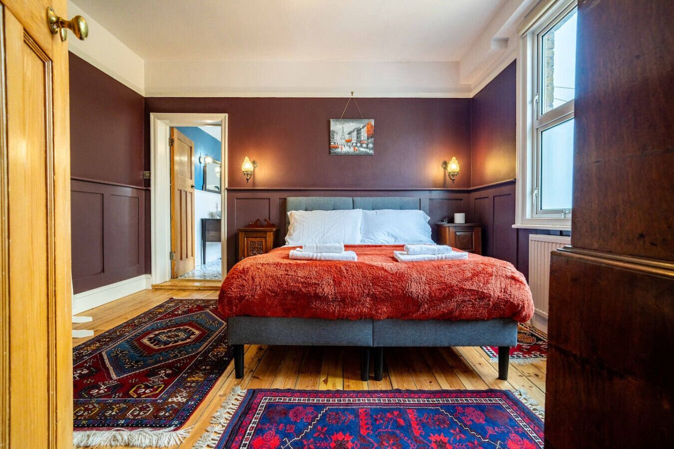 3 bedrooms, desk, iron/ironing board, free WiFi