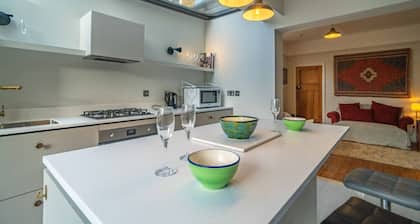 Margate | Heritage Home | Luxurious Beds | Garden