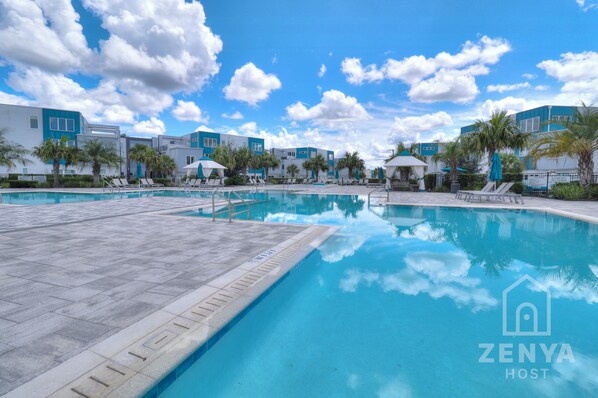 Udendørs pool