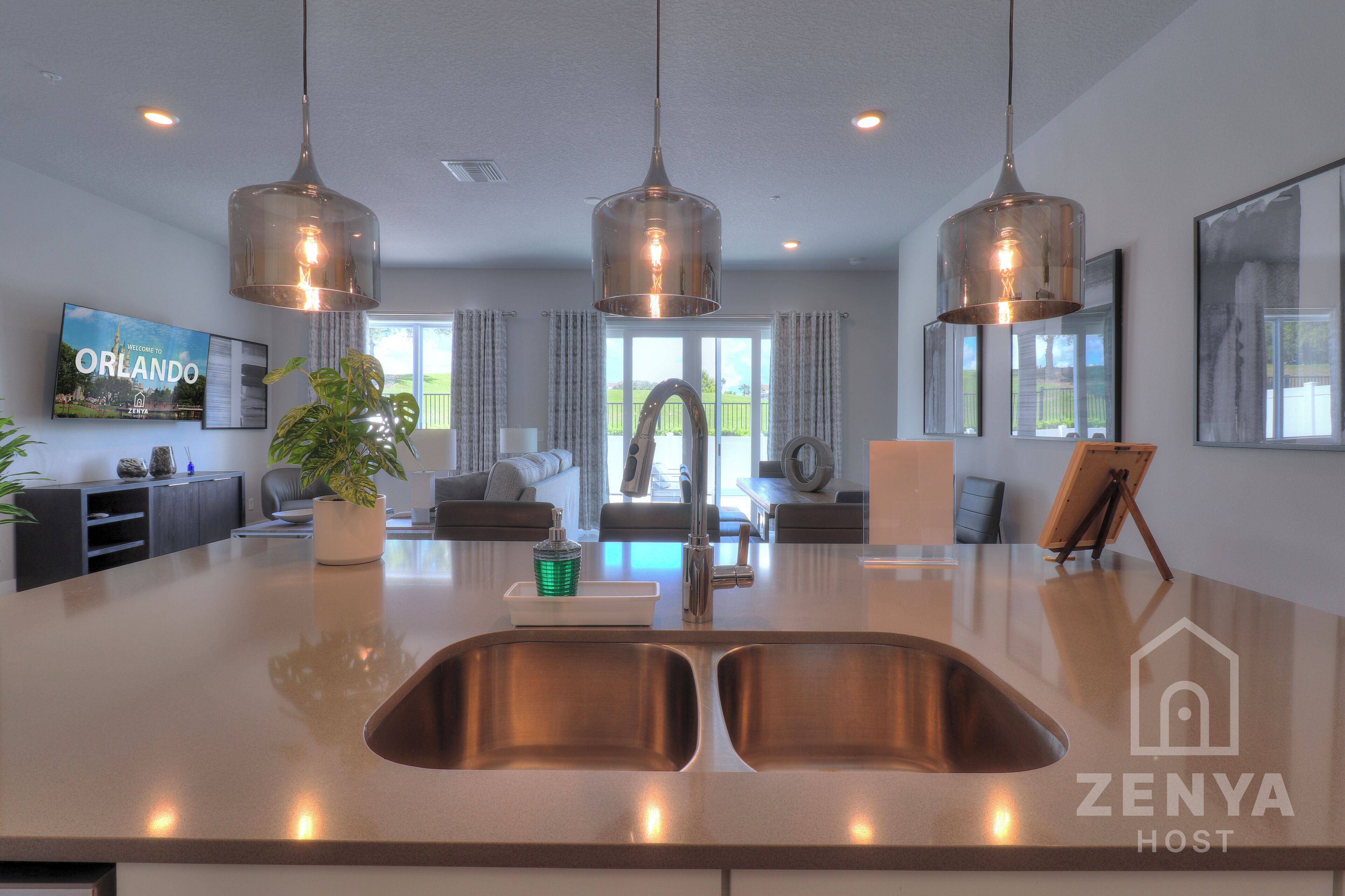 المنشأة من الداخل