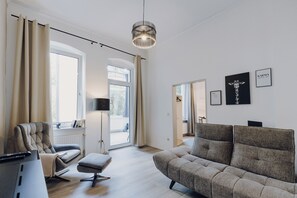 Smart TV, fireplace, books