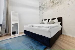 1 bedroom, iron/ironing board, travel cot, WiFi