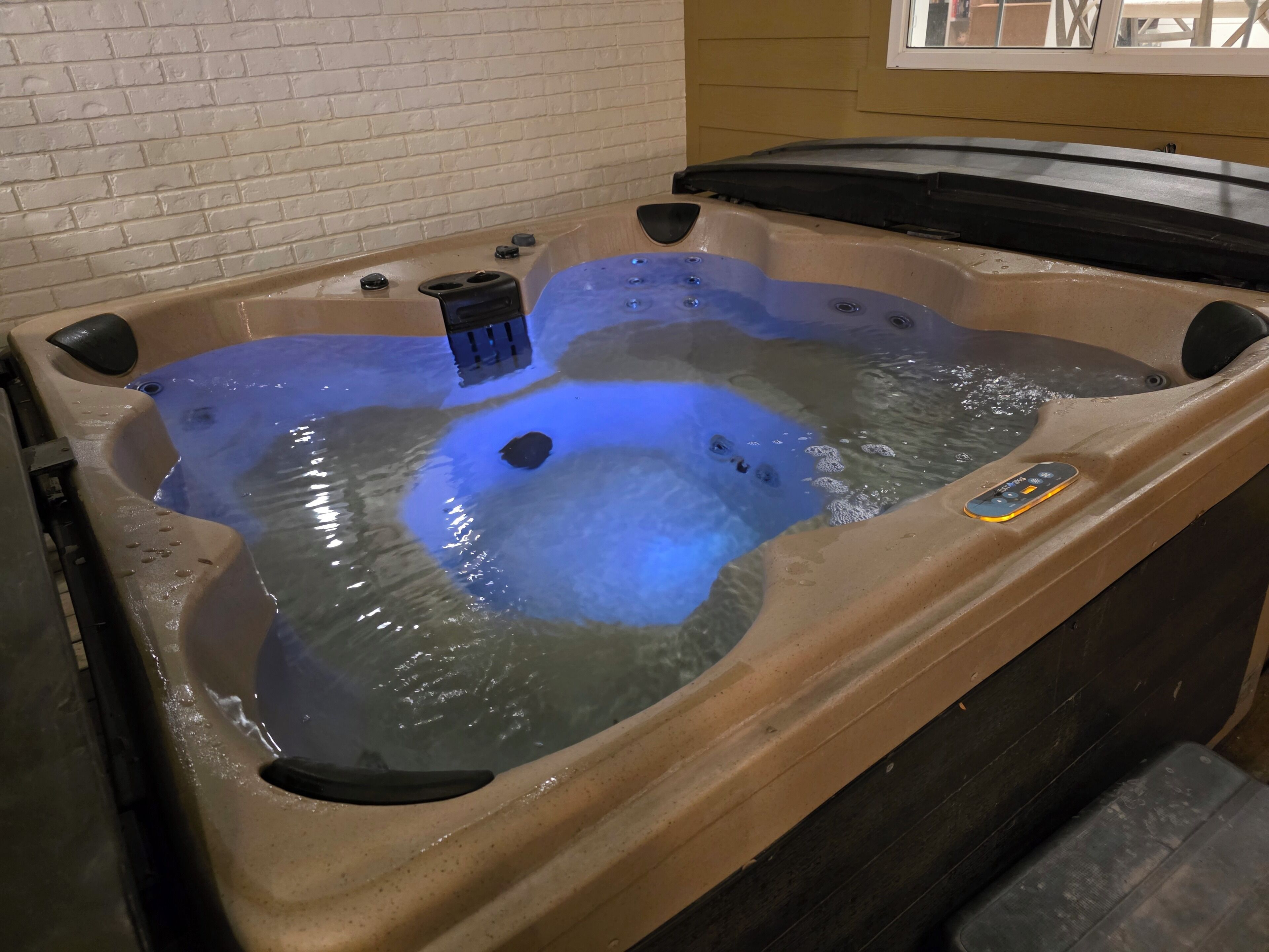 Tina de hidromasaje interior