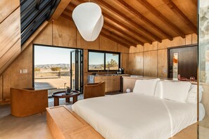 4 bedrooms, free WiFi, bed sheets, wheelchair access