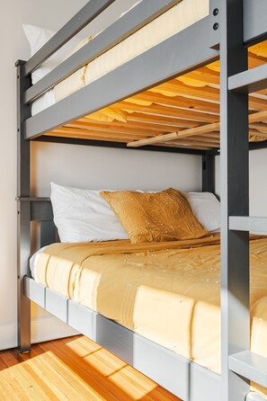 Dúplex Comfort, 3 dormitoris, no fumadors | Planxa i posts de planxar i wifi gratuïta 