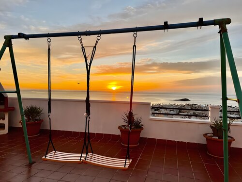 Apartamento 'El Mirador De Carboneras' con vistas al mar, Wi-Fi y aire acondicionado