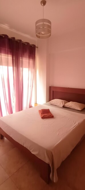 2 bedrooms, free WiFi, bed sheets - Apartment 'Aquazul' with Balcony and Wi-Fi (Portimão)